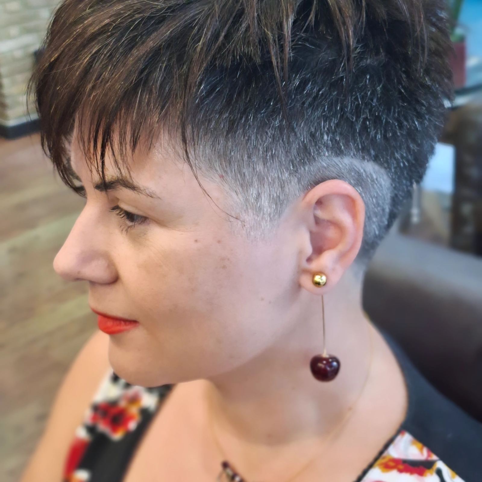Art Hair Dimitra | &Kappa;&omicron;&mu;&mu;&omega;&tau;ή&rho;&iota;&omicron; & Barber &Kappa;&alpha;&lambda;&alpha;&mu;ά&tau;&alpha;