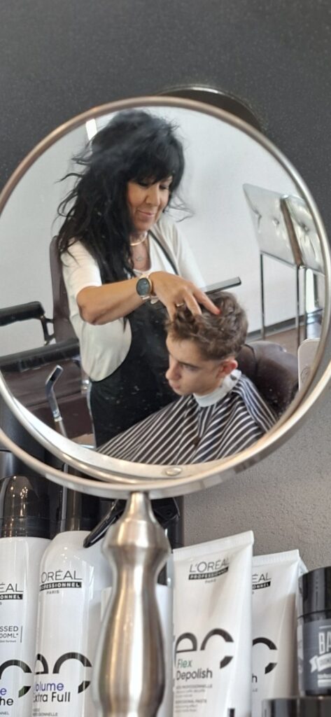 ArthairDimitra BarberShop