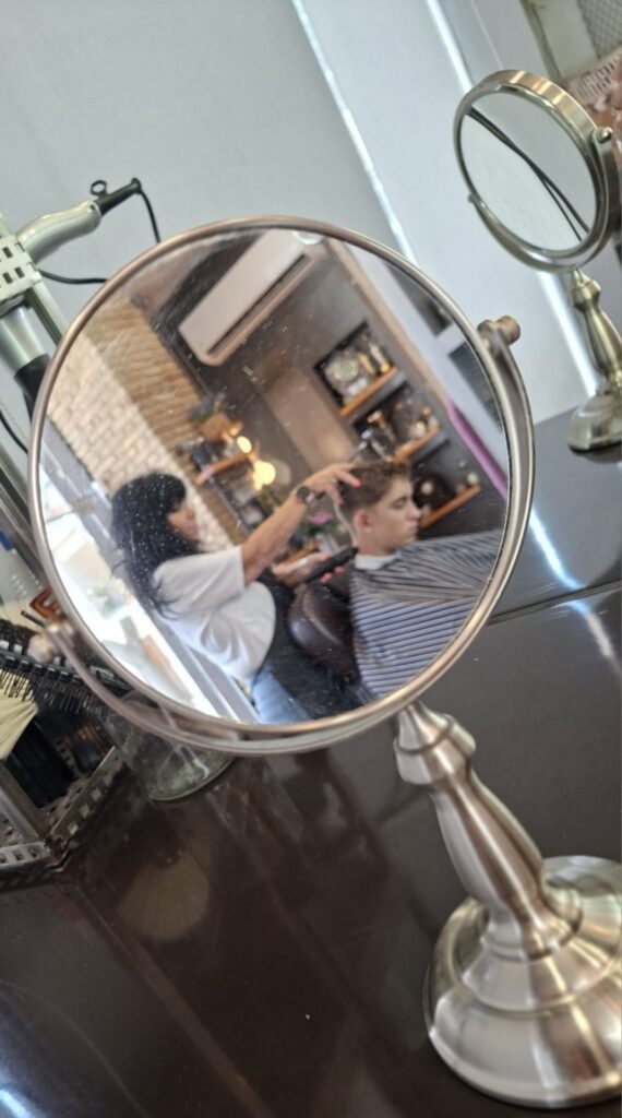 Art Hair Dimitra | &Kappa;&omicron;&mu;&mu;&omega;&tau;ή&rho;&iota;&omicron; & Barber &Kappa;&alpha;&lambda;&alpha;&mu;ά&tau;&alpha;