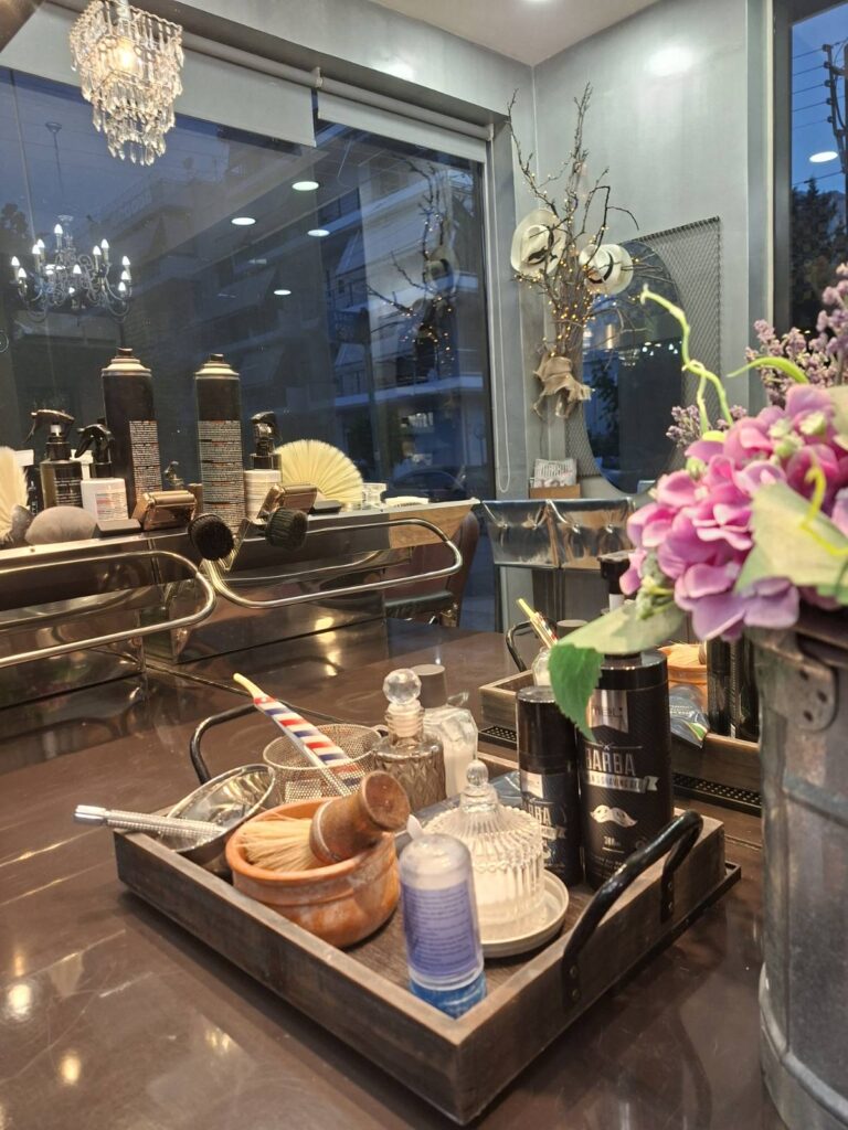 Art Hair Dimitra | &Kappa;&omicron;&mu;&mu;&omega;&tau;ή&rho;&iota;&omicron; & Barber &Kappa;&alpha;&lambda;&alpha;&mu;ά&tau;&alpha;